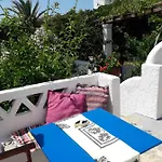 Nyfes Traditional Boutique Frosyni Сasa de vacaciones