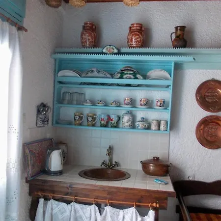 Nyfes Traditional Boutique Frosyni Дом отдыха