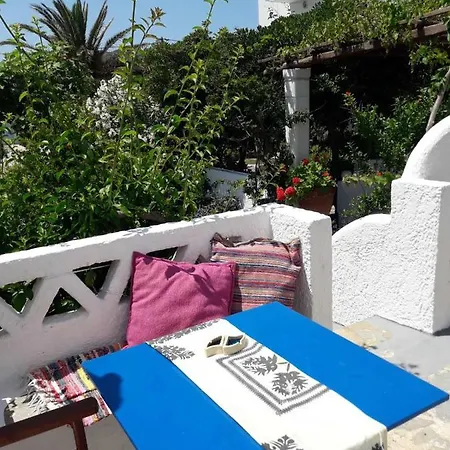 Nyfes Traditional Boutique Frosyni Holiday home